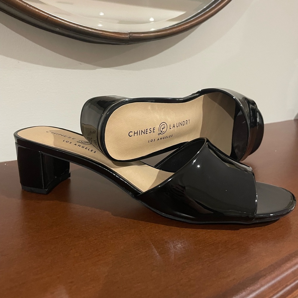 Chinese Laundry dressy slides. Black patent. Size 8.5 US